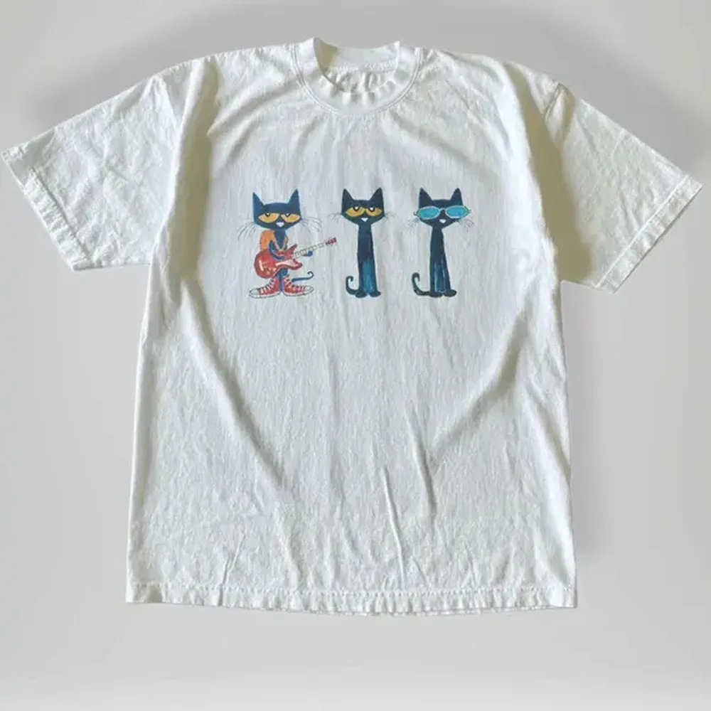 Street Fashion Magazine - Cute Pete the Cat T-Shirt, Cat