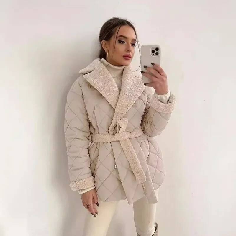 Elegant Quilted With Faux Fur  - огляд і ціна Street Fashion Taiwan