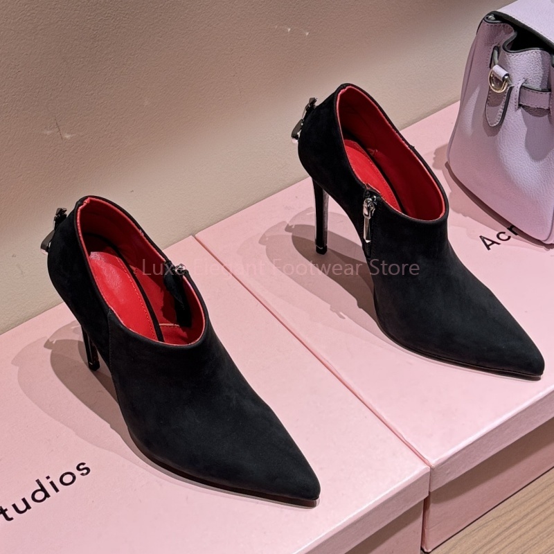 Black Suede Sword Shaped Point - огляд і ціна Street Fashion Dress